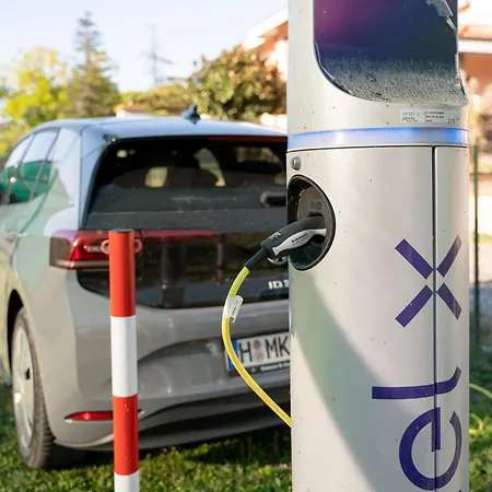 Duca Della Corgna ホテル 4*