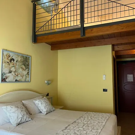 Duca Della Corgna ホテル