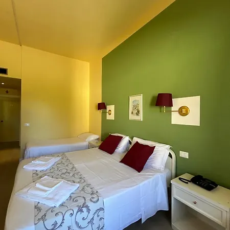 Otel Duca Della Corgna 4*