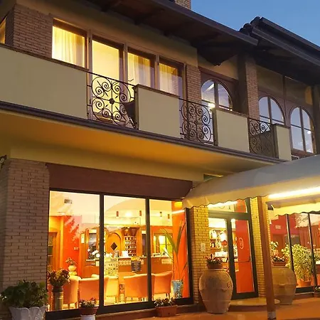 Duca Della Corgna Otel 4*