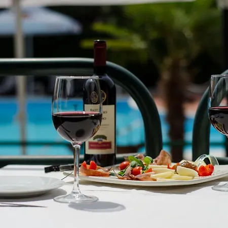 Duca Della Corgna Otel 4*